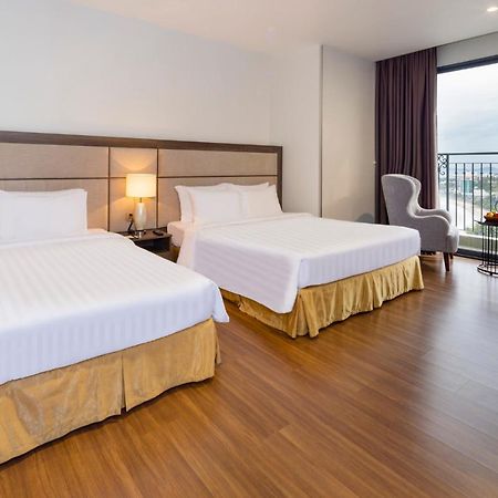 Aston Nha Trang City Hotel Buitenkant foto