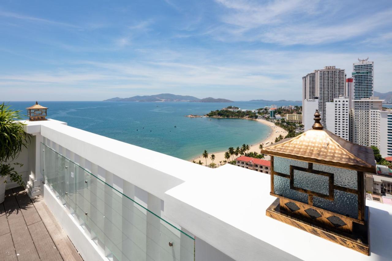 Aston Nha Trang City Hotel Buitenkant foto