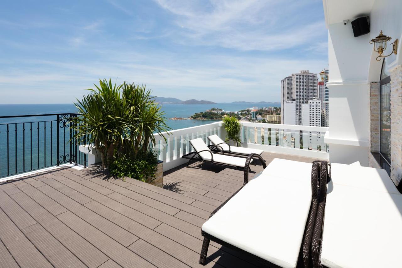 Aston Nha Trang City Hotel Buitenkant foto