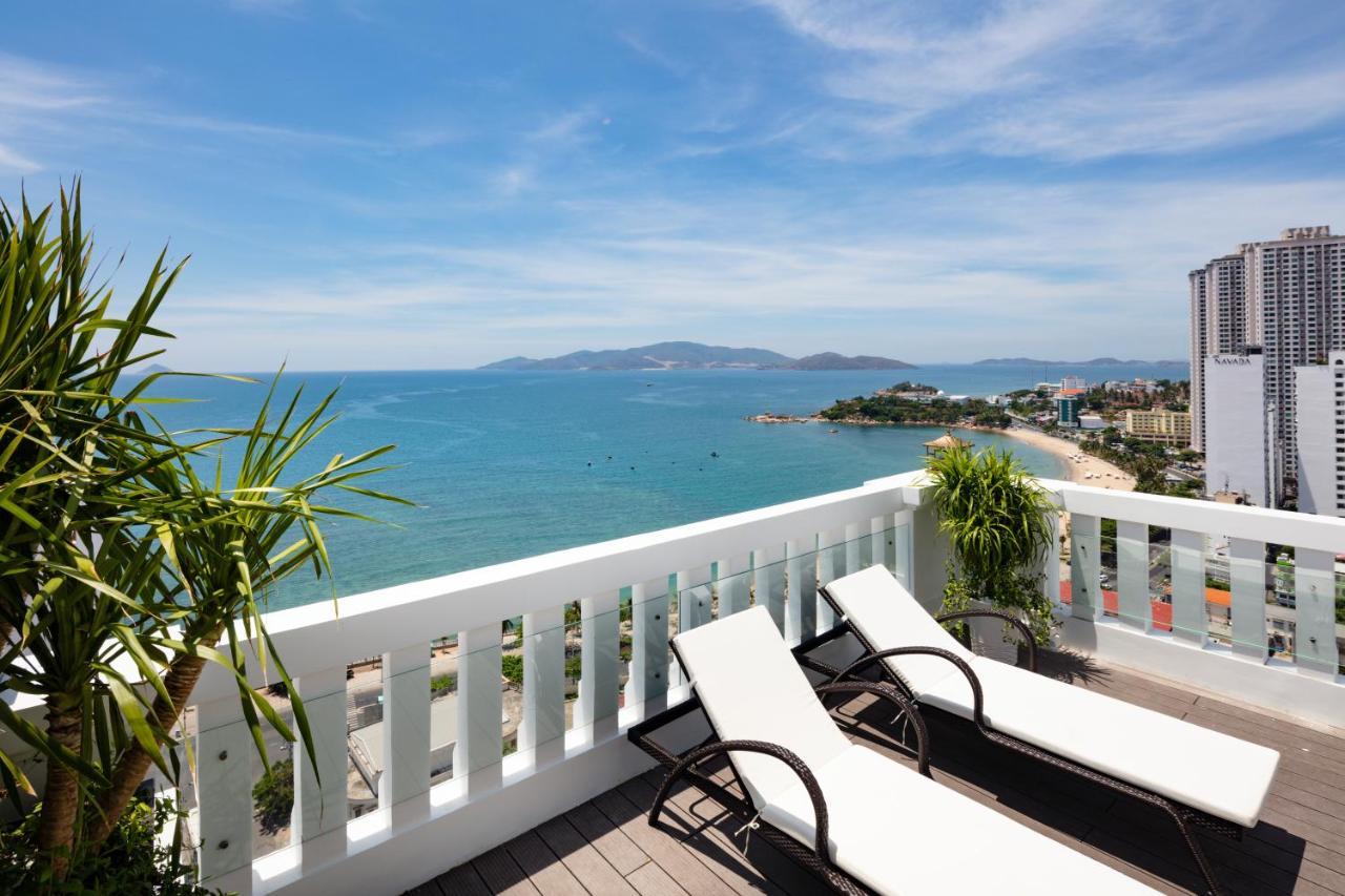 Aston Nha Trang City Hotel Buitenkant foto