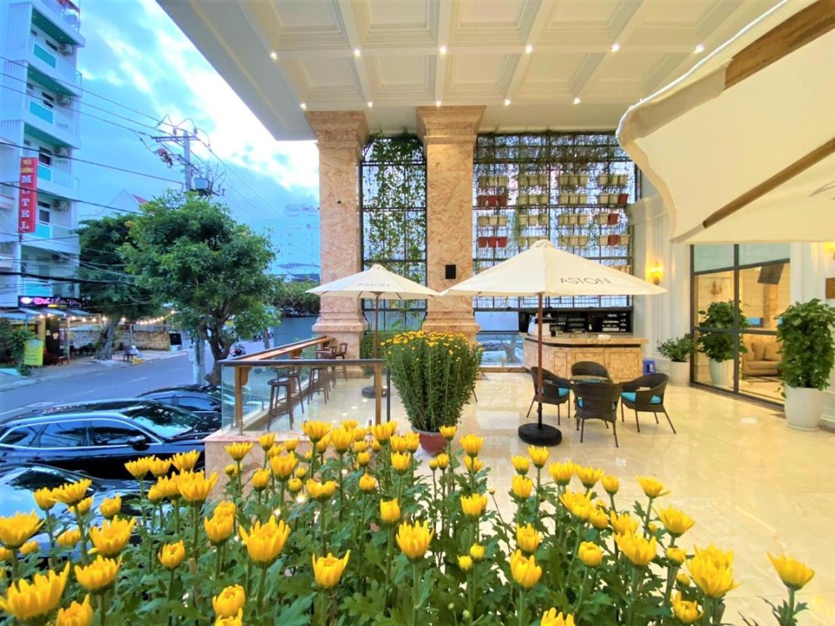 Aston Nha Trang City Hotel Buitenkant foto