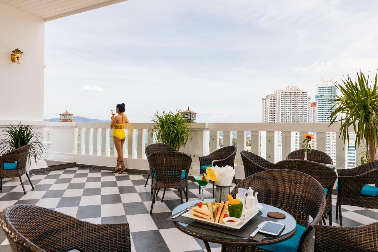 Aston Nha Trang City Hotel Buitenkant foto