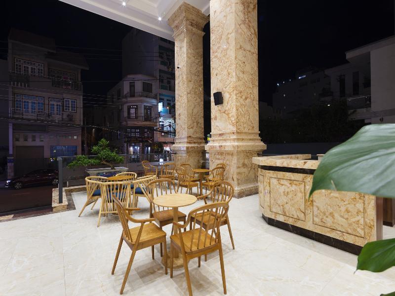 Aston Nha Trang City Hotel Buitenkant foto